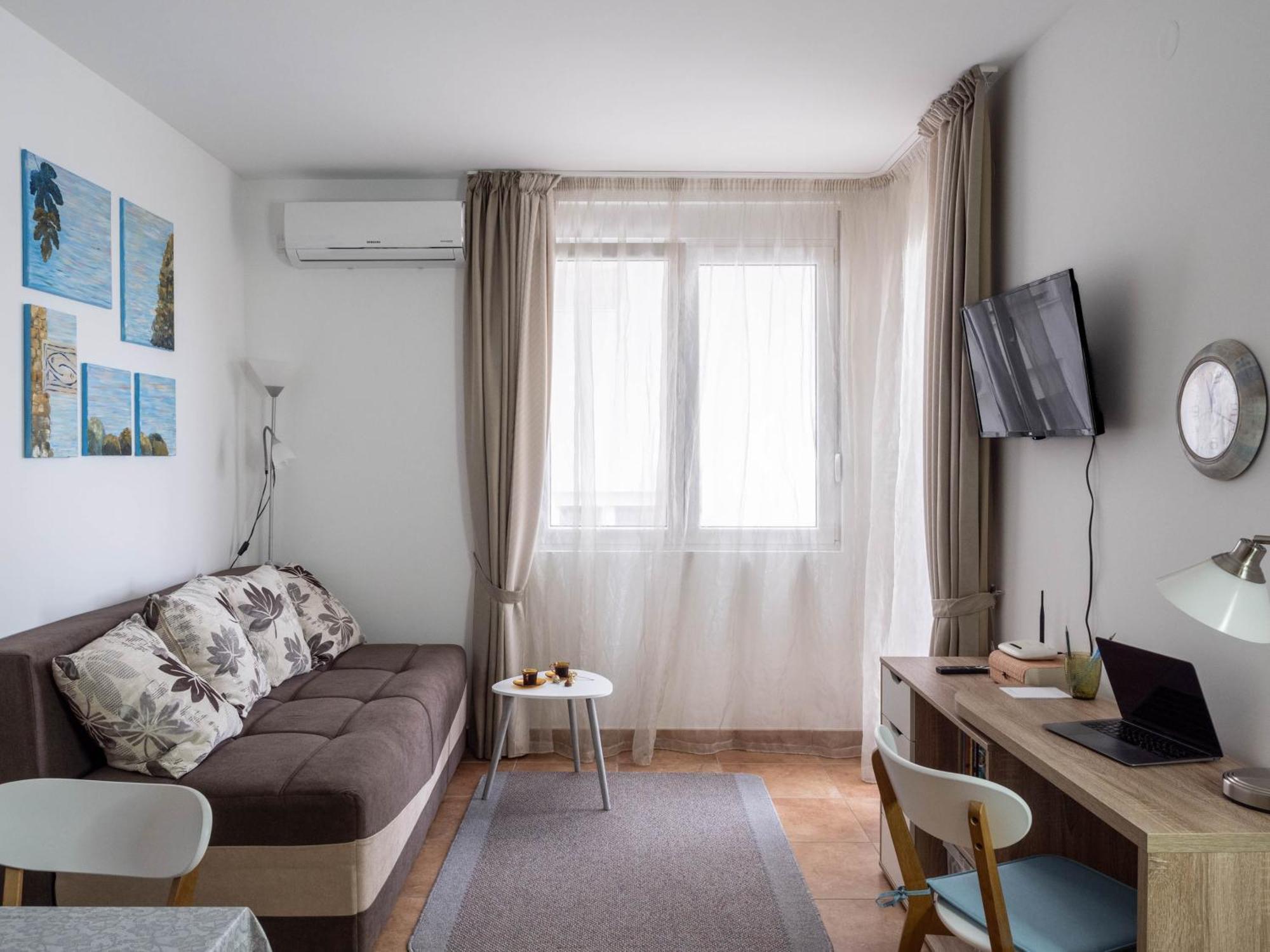 Apartment Aquarelle Lazi - Quiet, Homely, Comfortable Budva