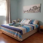 One-Bedroom Mediterranean Flat Near The Sea