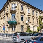 Inshiapartments On Popovycha Str 2