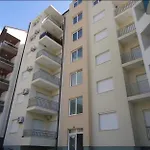 Sea Sands Apartments