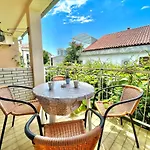 Garden House Budva