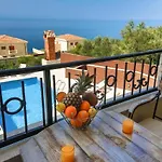 Sunny Villa Tulip