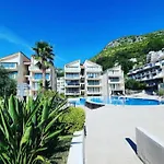 Blue Horizon Apartment Resort