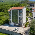 Ellenata Dream By The Sea