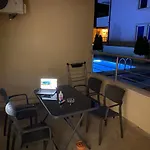 Deluxe Pool Apartment 4
