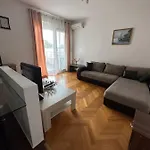 Vanilla Apartment Petrovac