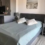 Cosy Studio Apartment In Budva With Sea View