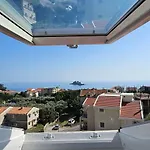 Sea View Apartment Aria