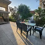 Bela Kuca Studio Apartments-Na Korak Do Mora-A Step To The Sea