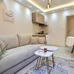 Vila Apartments Lidija