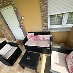 Apartments Ljiljanic