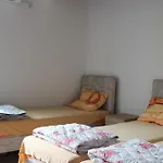 Rea Apartmants