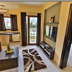 Lucic Rooms & Suites