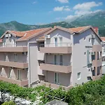 Pansion Anita