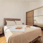Stylish Budva Apartment With Panoramic Views