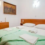 Comfortable Stay With Sea View In Petrovac