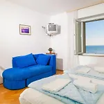 Comfortable Stay With Sea View In Petrovac