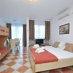 Charmante Wohnung In Centar Mit Franzoesischem Balkon