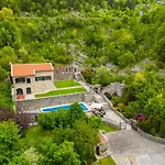 Blake'S Villa