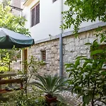 Azur Apartment