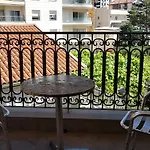 Sunny Boulevard Apartment