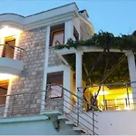 Villa Antic With Private Pool In Budva
