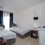 Studio Apartmani Sara
