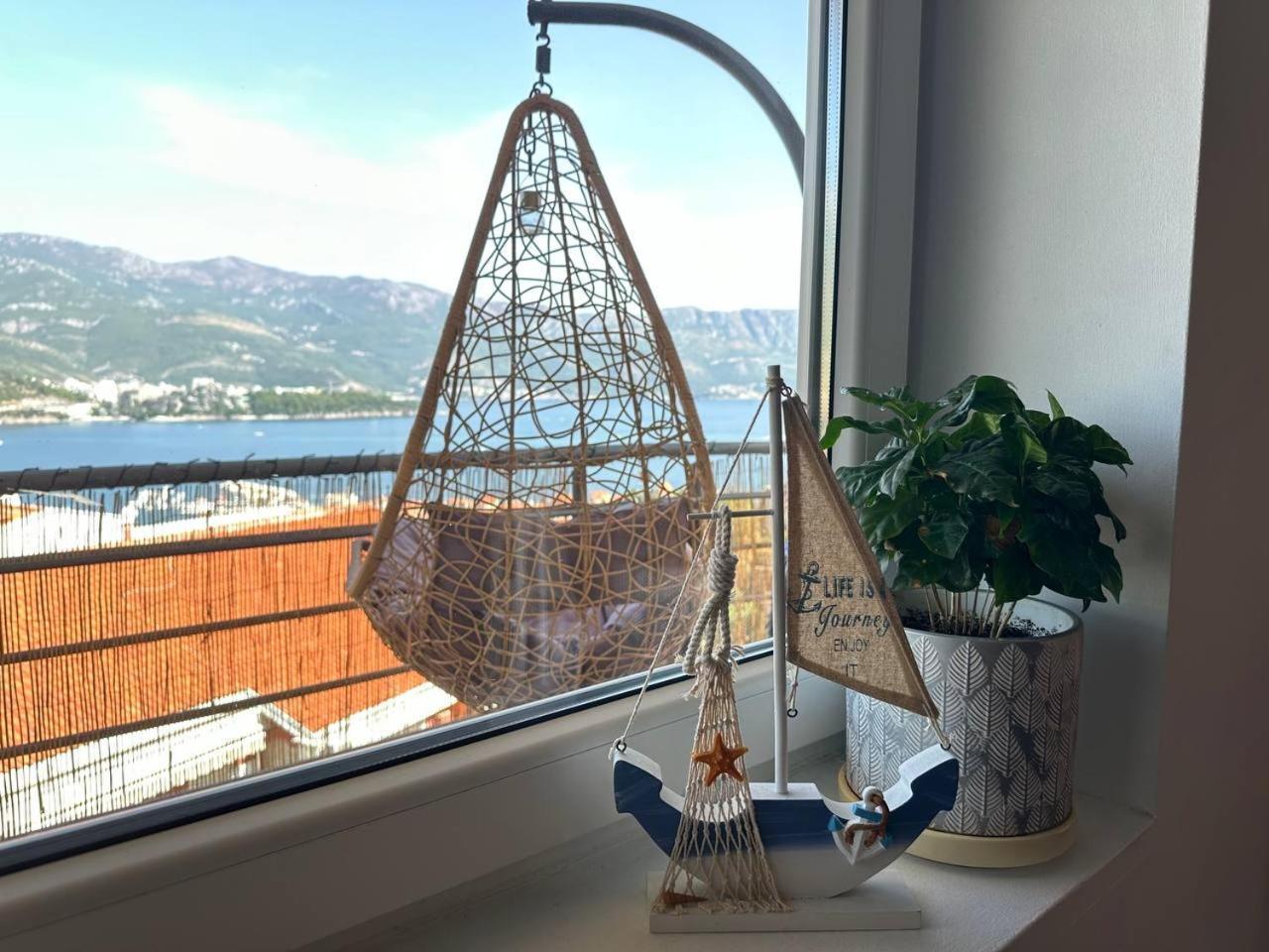 Apartment Sea View *