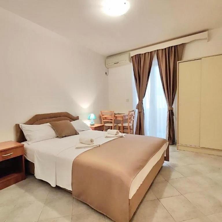Hotel de apartamente Riviera *