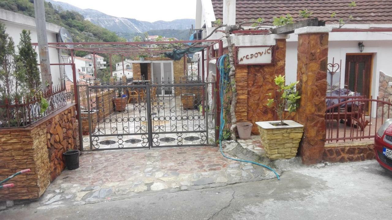 Nedovic Apartment