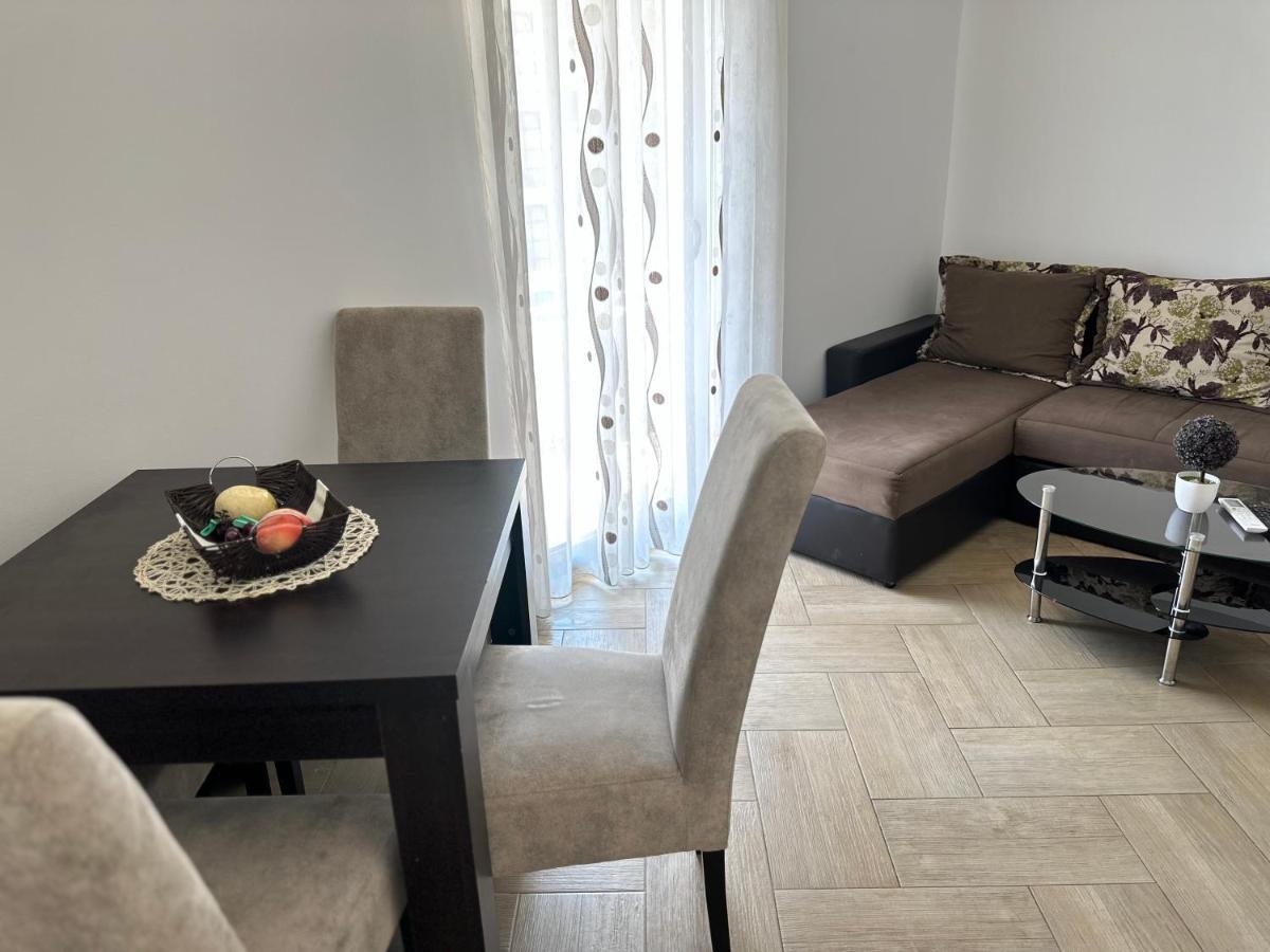 Apartament Anja *